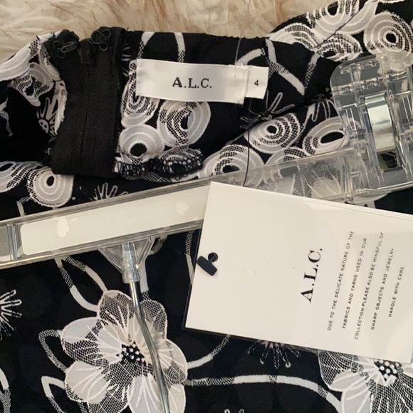 ALC.  Mermaid skirt - Picture 4 of 7